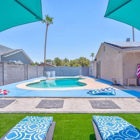 Fab Phx Getaway W/ Pool & Fire Pit Villa Phoenix Eksteriør bilde