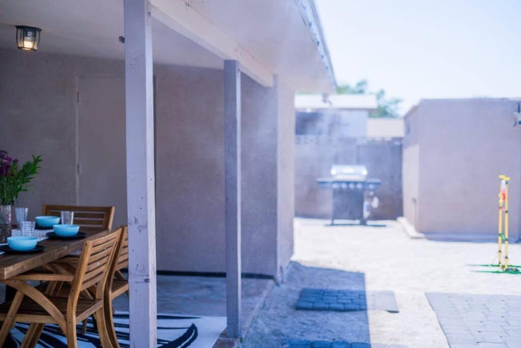 Fab Phx Getaway W/ Pool & Fire Pit Villa Phoenix Eksteriør bilde