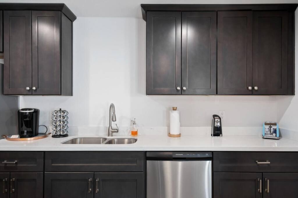 Fab Phx Getaway W/ Pool & Fire Pit Villa Phoenix Eksteriør bilde
