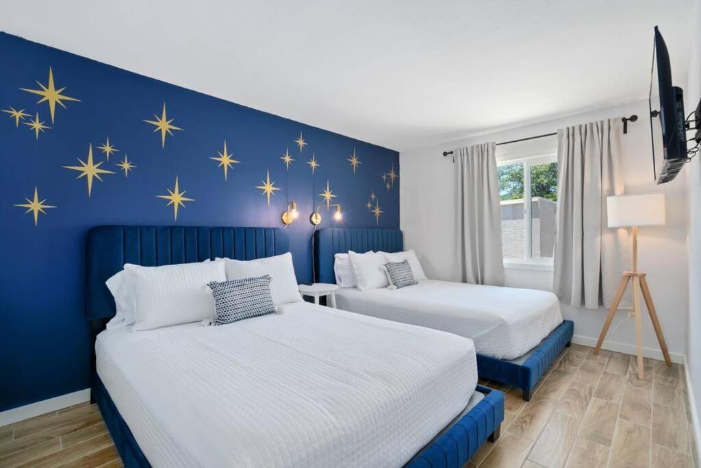 Fab Phx Getaway W/ Pool & Fire Pit Villa Phoenix Eksteriør bilde