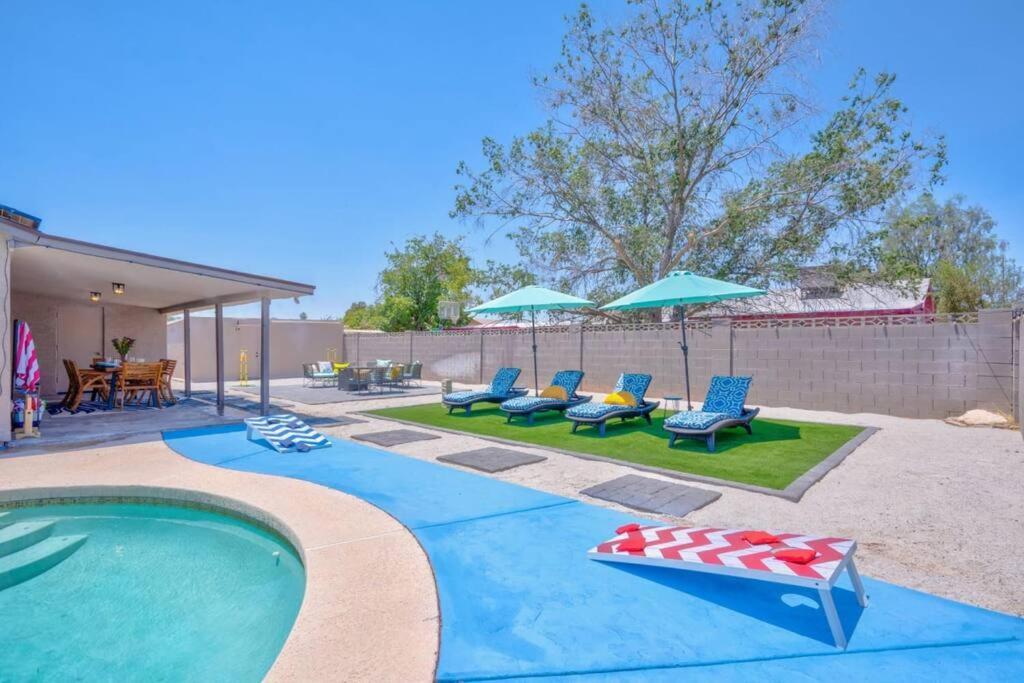 Fab Phx Getaway W/ Pool & Fire Pit Villa Phoenix Eksteriør bilde