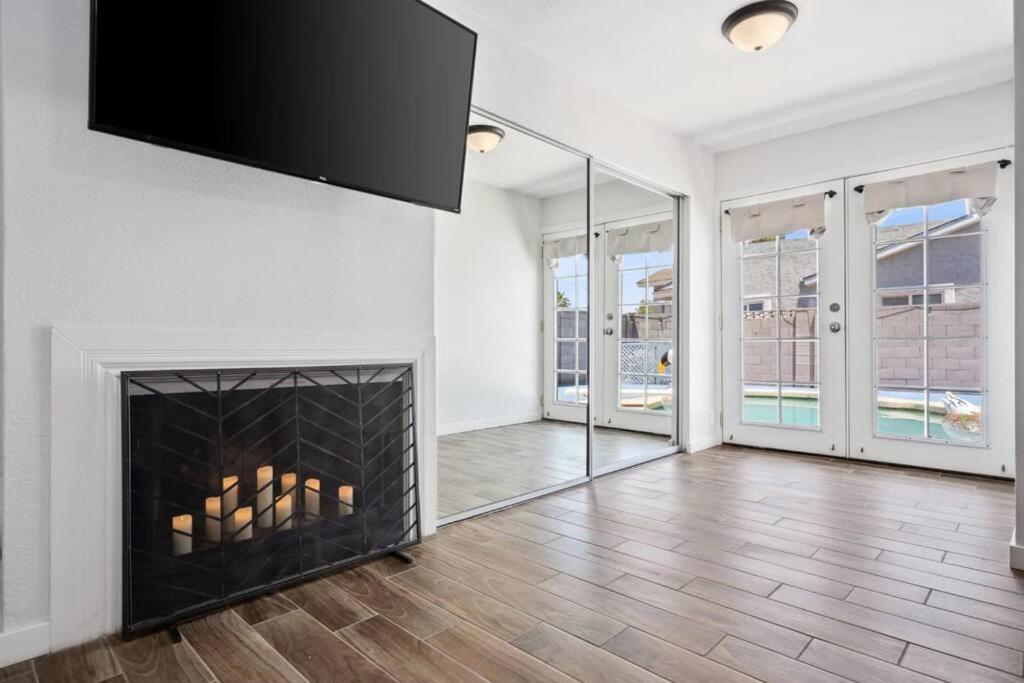 Fab Phx Getaway W/ Pool & Fire Pit Villa Phoenix Eksteriør bilde