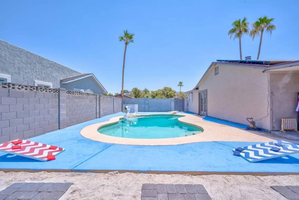 Fab Phx Getaway W/ Pool & Fire Pit Villa Phoenix Eksteriør bilde